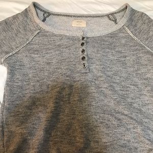 Aerie long sleeve sweater